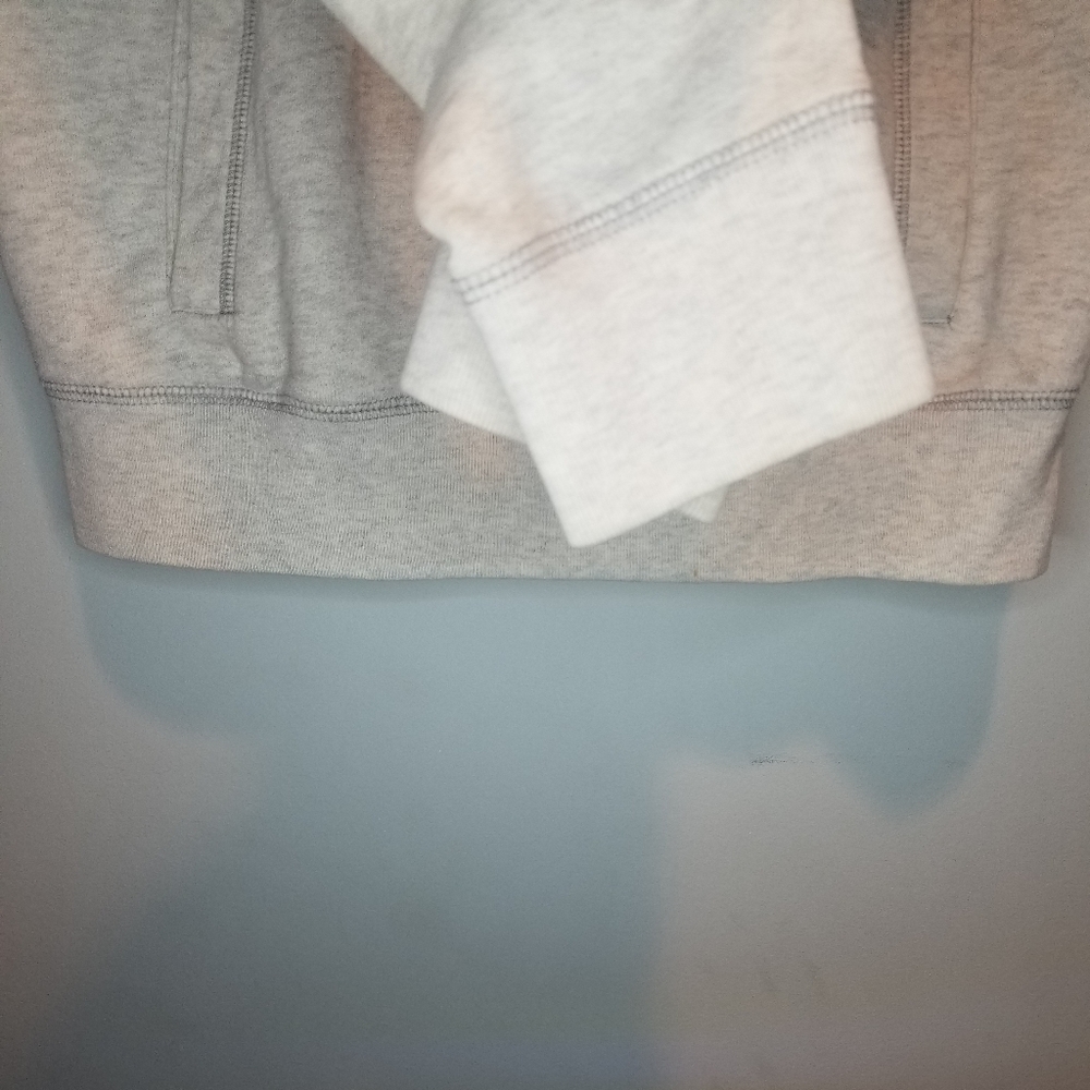 Victoria Secret Zip Up Fleece size Small - Picture 4 of 5